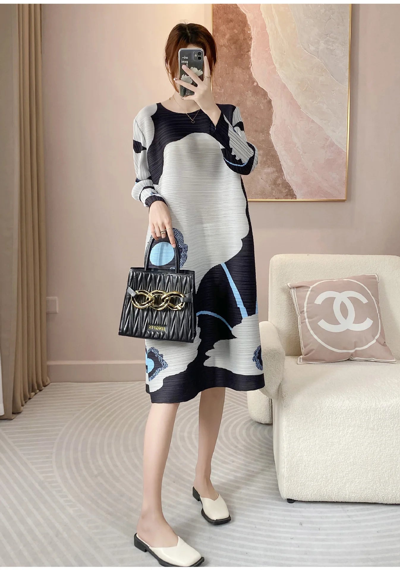 Spring 2024 New Loose Large Casual Pleated Comfortable and Exquisite Luxury Swing Dress with Three House Style Printed Dress