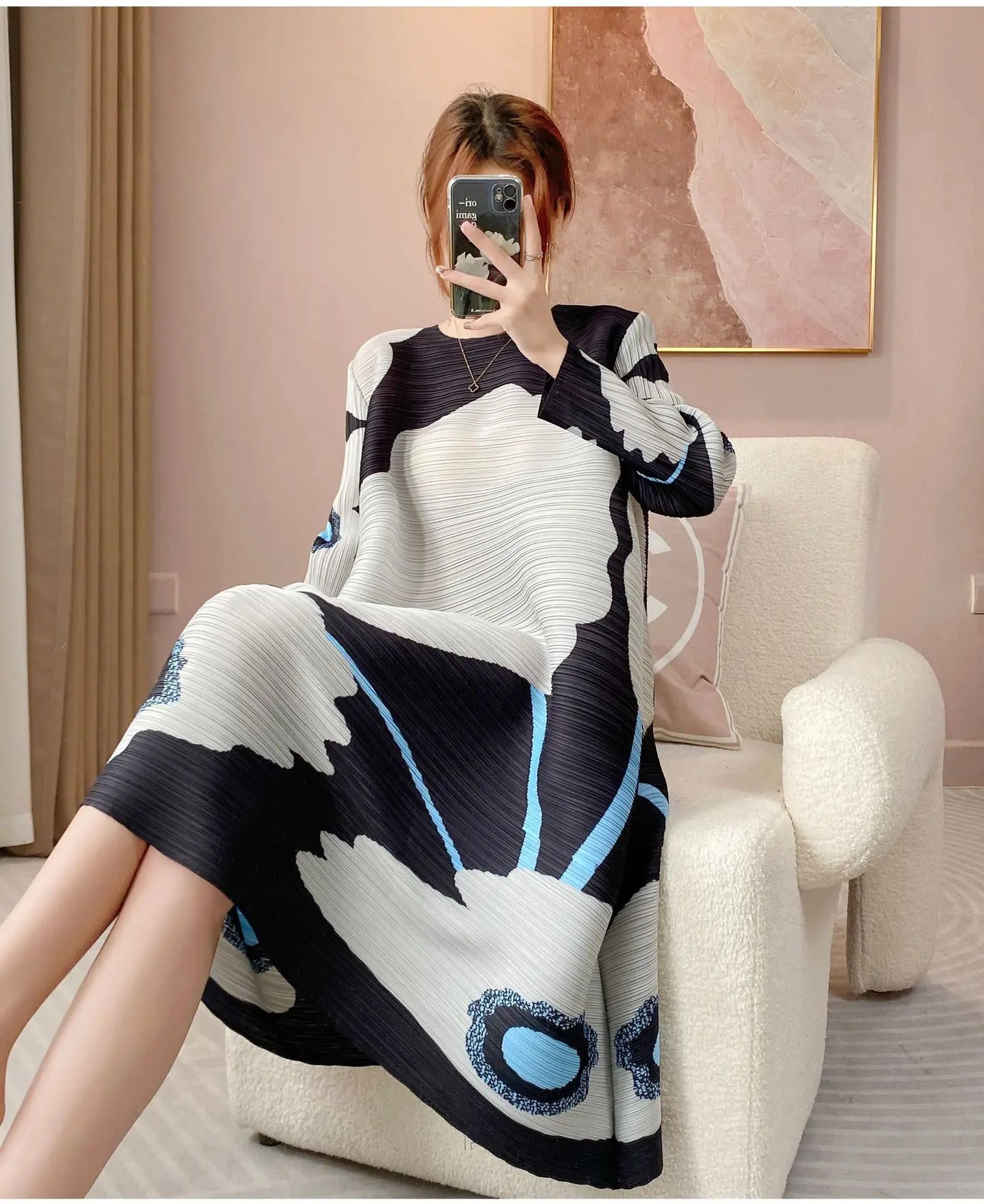 Spring 2024 New Loose Large Casual Pleated Comfortable and Exquisite Luxury Swing Dress with Three House Style Printed Dress
